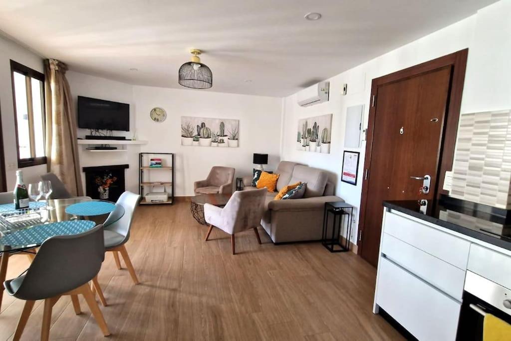Apartamento Pool Views Pueblo Evita *